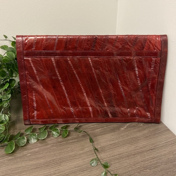 Vintage Genuine Eel Skin Clutch w/ Multiple Pockets - Picture 3 of 13